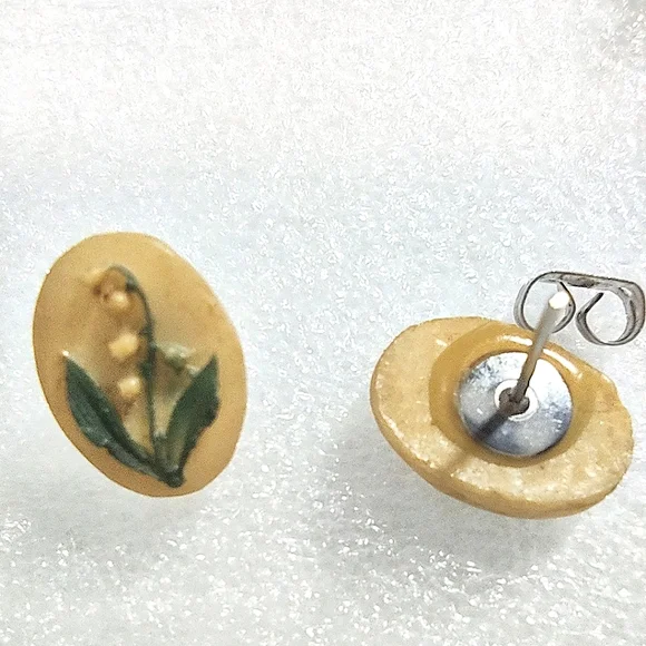 Lily Of The Valley Resin Earrings - Picture 7 of 11